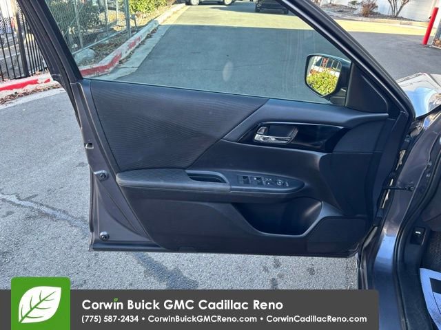 Used 2017 Honda Accord LX image 10