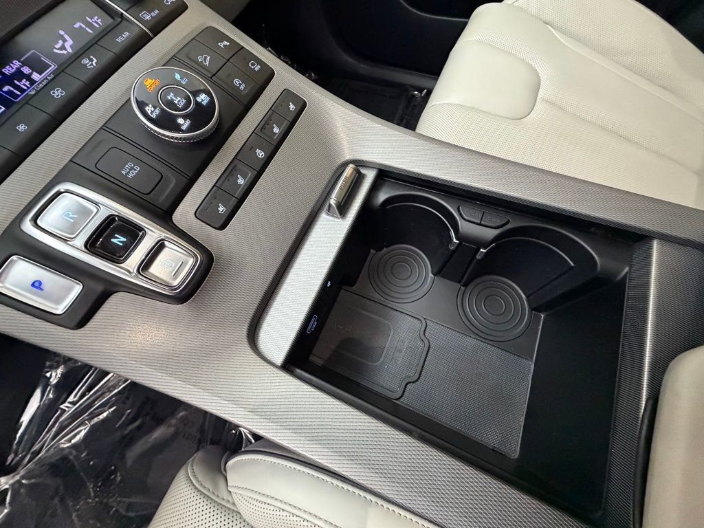 Used 2021 Hyundai Palisade Calligraphy image 18