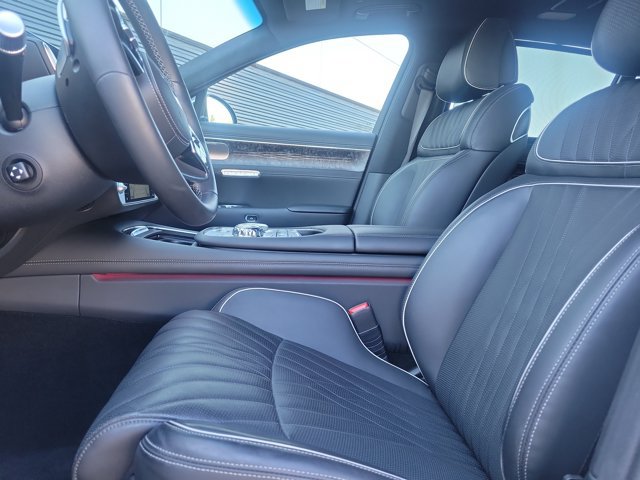 Used 2024 Genesis G90 3.5T AWD/4WD image 20