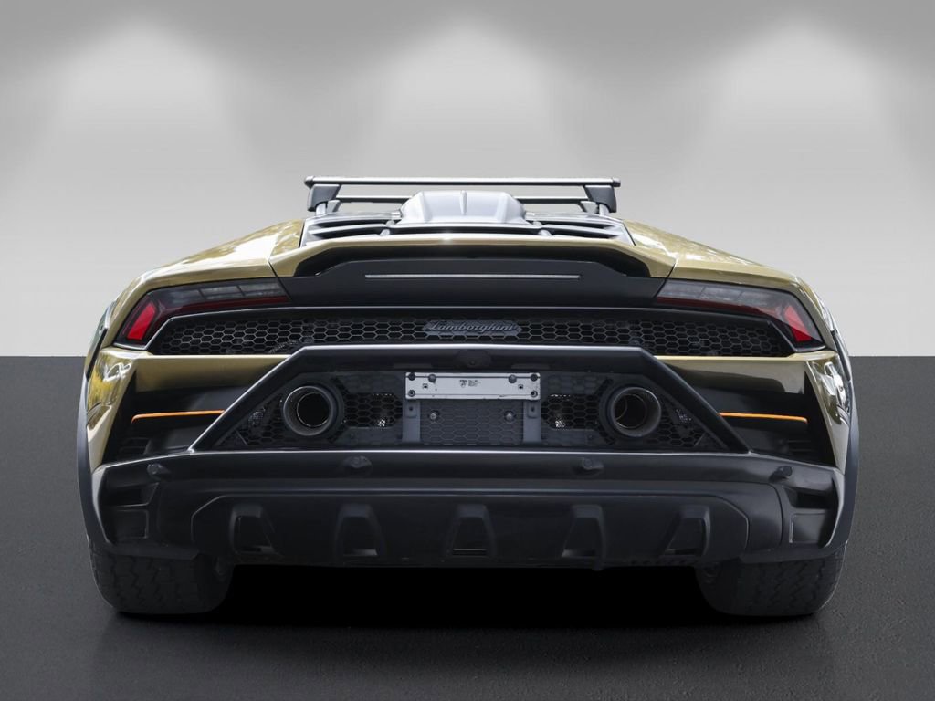 Used 2024 Lamborghini Huracan Sterrato AWD/4WD image 4