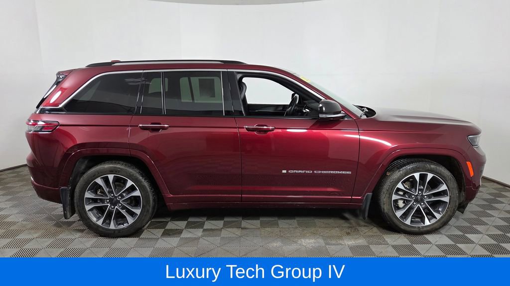 Used 2022 Jeep Grand Cherokee Overland w/ Luxury Tech Group IV image 10