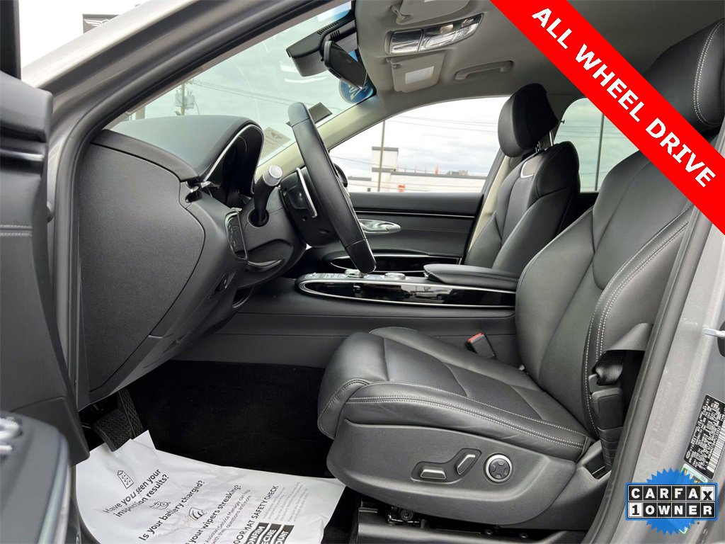 Certified 2023 Genesis GV70 2.5T image 10