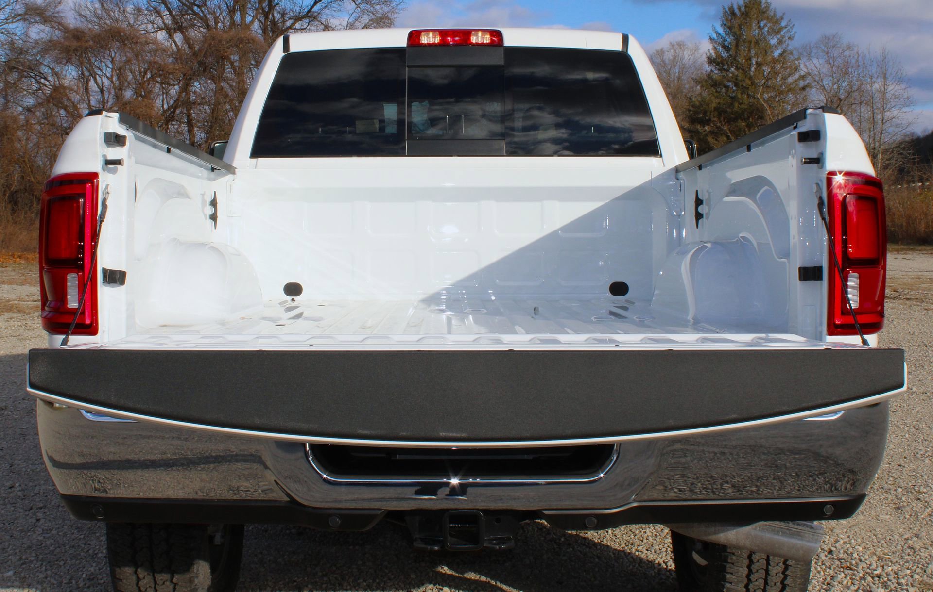 New 2026 RAM 2500 Laramie AWD/4WD image 10