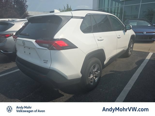 Used 2025 Toyota RAV4 XLE AWD/4WD image 3
