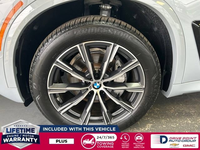 Used 2026 BMW X5 xDrive40i w/ M Sport Package AWD/4WD image 10