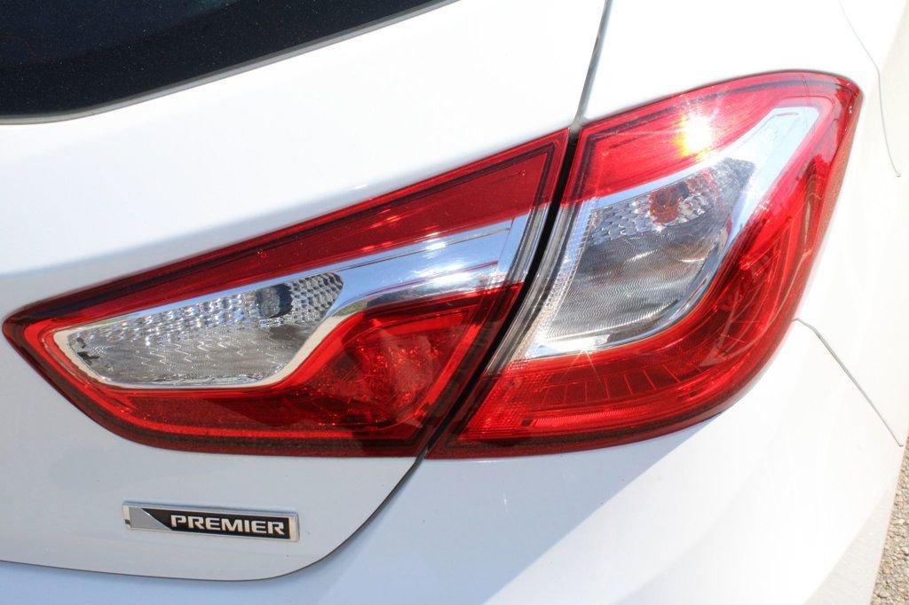 Used 2017 Chevrolet Cruze Premier w/ RS Package FWD image 10