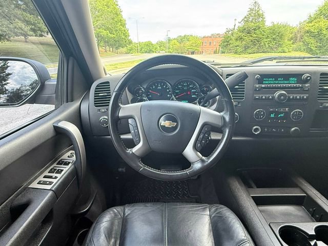 Used 2011 Chevrolet Silverado 1500 LT w/ All-Star Edition AWD/4WD image 19