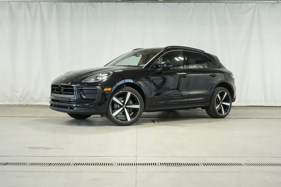New 2026 Porsche Macan AWD/4WD image 1