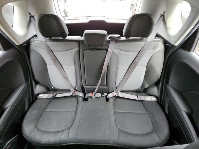 Used 2017 Kia Soul + image 13