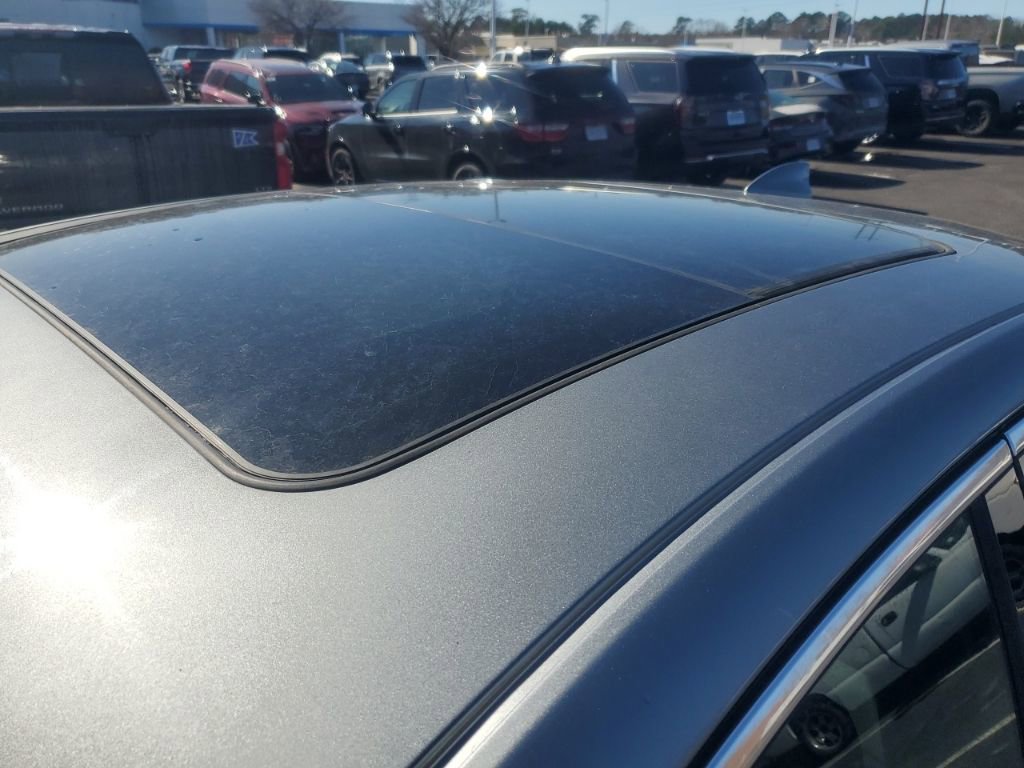 Used 2023 Chevrolet Malibu LT image 13