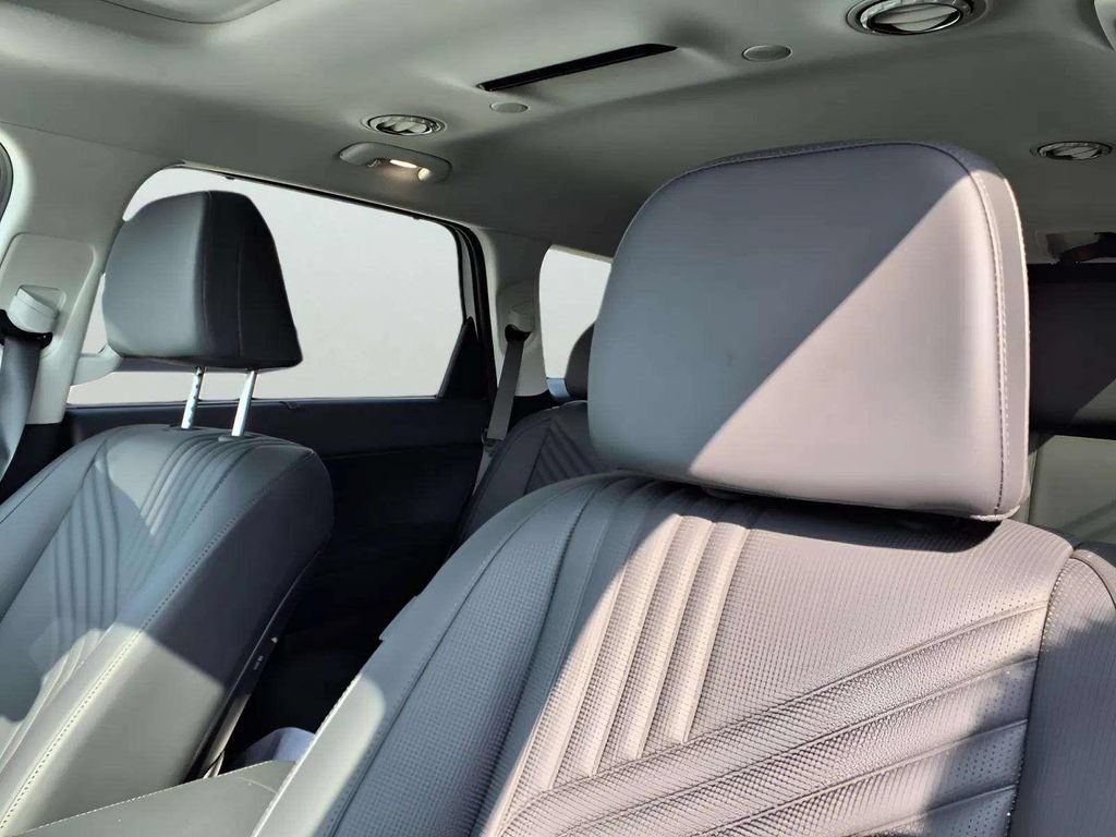 New 2026 Hyundai Palisade SEL Premium FWD image 9