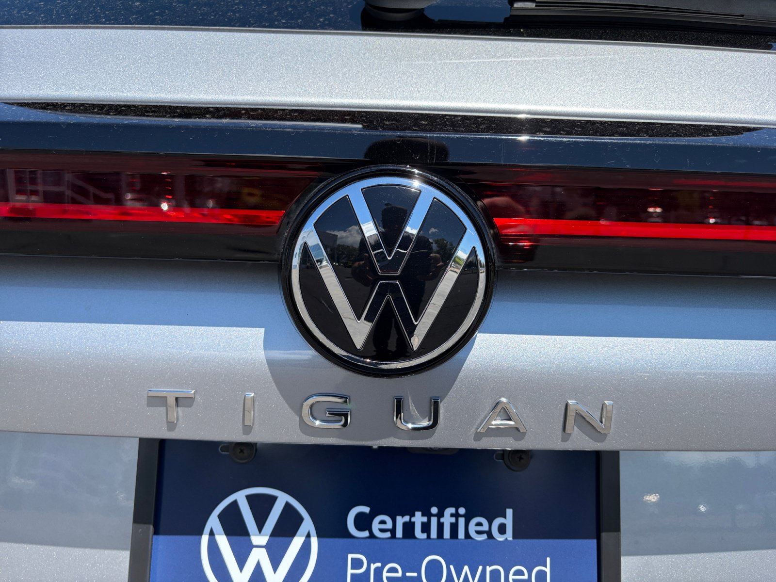 Used 2025 Volkswagen Tiguan S AWD/4WD image 23
