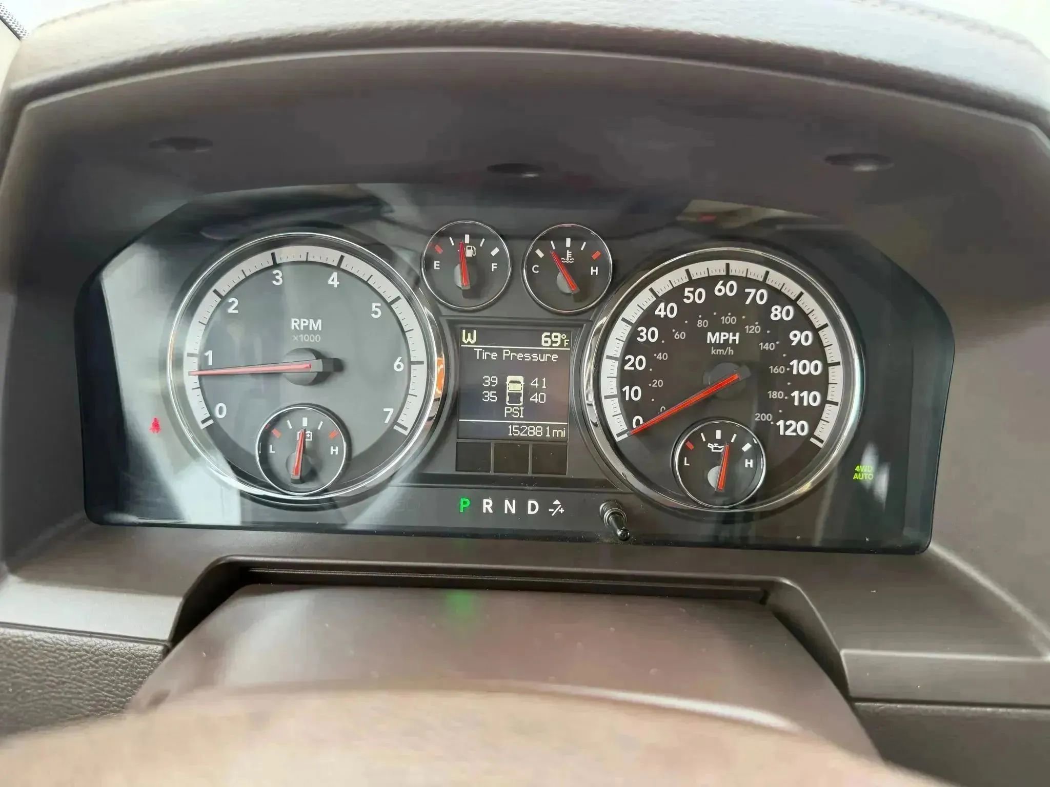 Used 2011 RAM 1500 Laramie AWD/4WD image 18