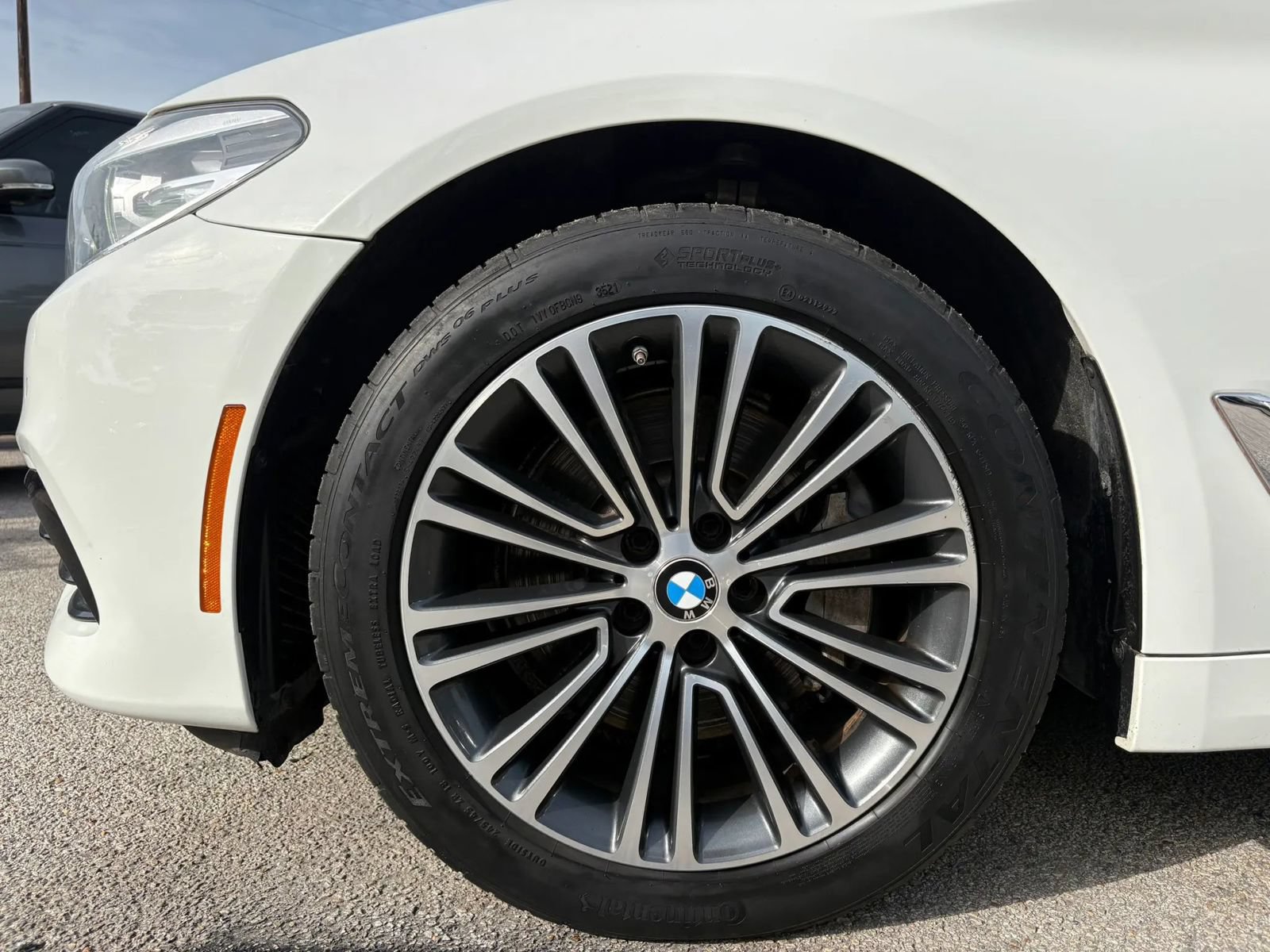 Used 2019 BMW 530i xDrive w/ Convenience Package AWD/4WD image 35