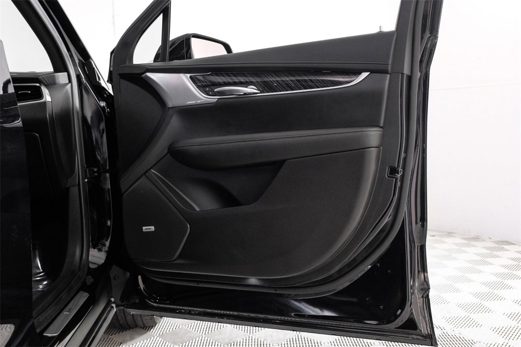 Used 2024 Cadillac XT6 Premium Luxury image 49