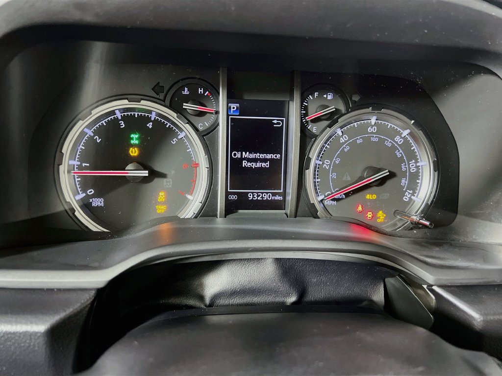 Used 2022 Toyota 4Runner TRD Off-Road Premium AWD/4WD image 18