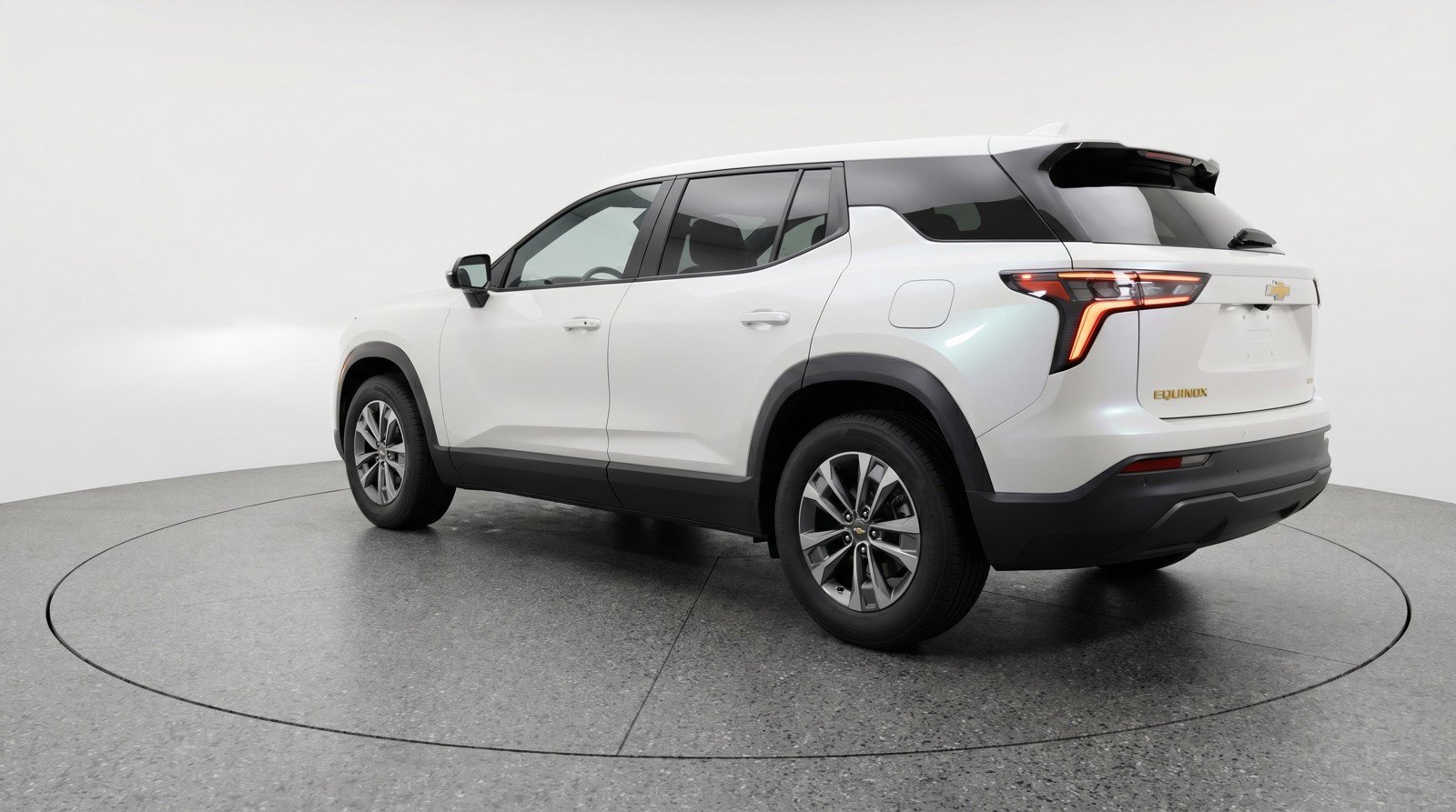 Used 2025 Chevrolet Equinox LT FWD image 6