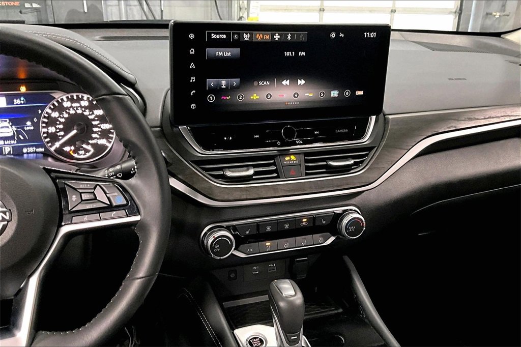 Certified 2024 Nissan Altima 2.5 SV w/ SV Premium Package image 5