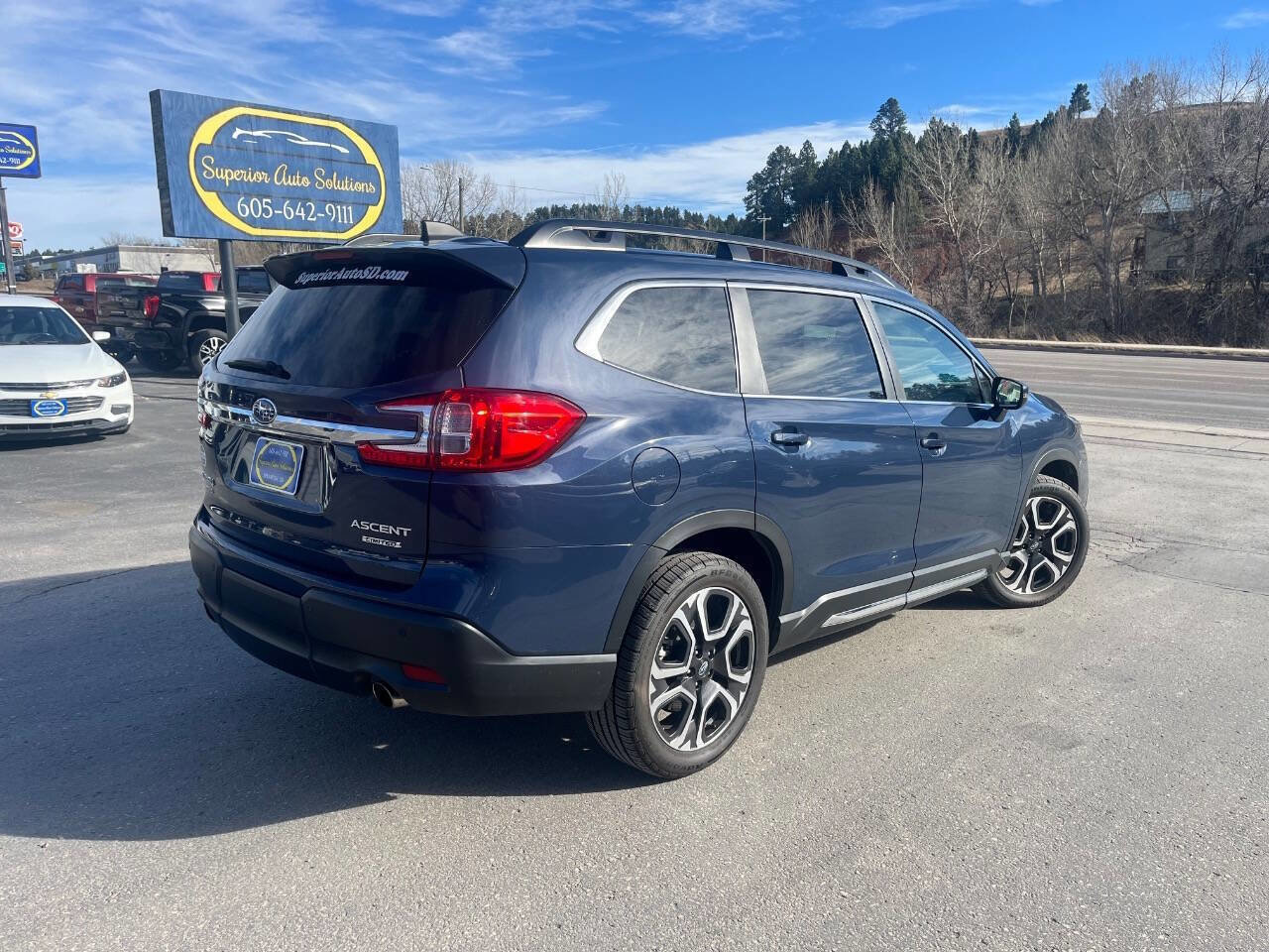 Used 2023 Subaru Ascent Limited image 6