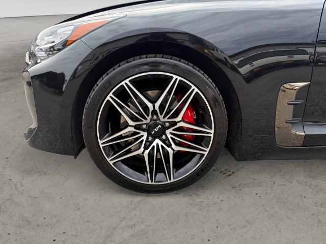Used 2022 Kia Stinger GT2 AWD/4WD image 9