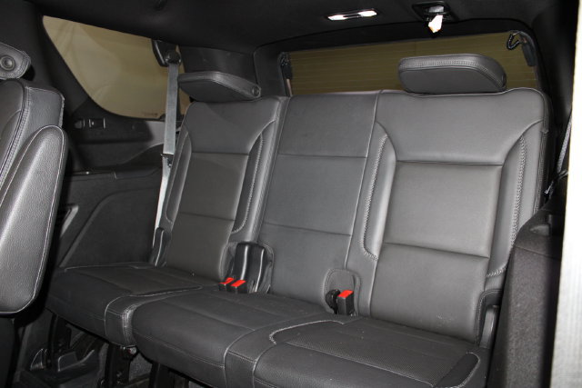 Used 2021 GMC Yukon Denali w/ Denali Premium Package AWD/4WD image 11