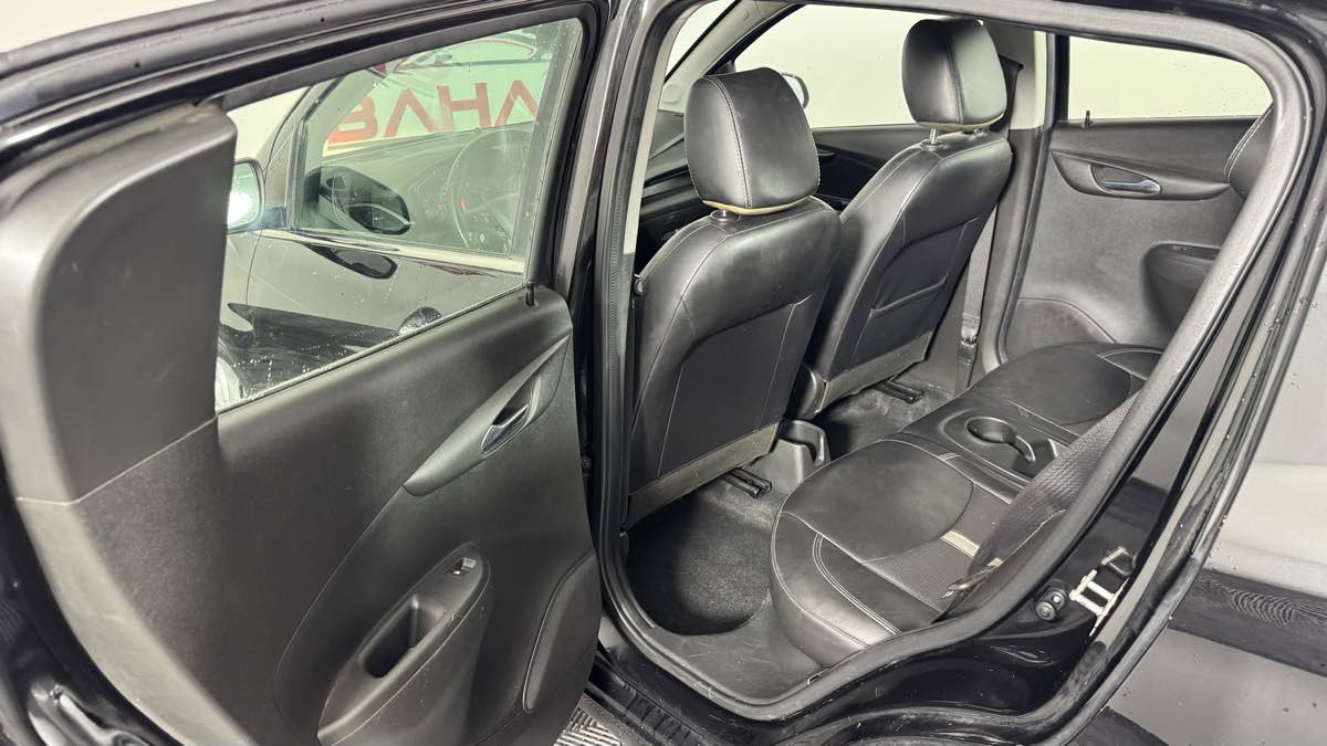 Used 2020 Chevrolet Spark LT w/ Driver Confidence Package FWD image 27