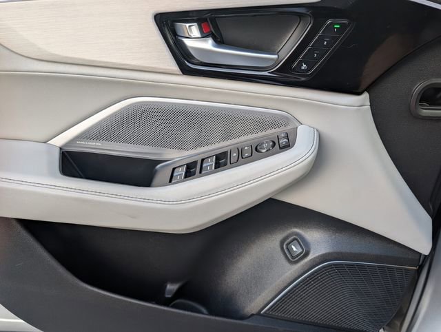 Certified 2025 Acura MDX w/ Technology Package image 32