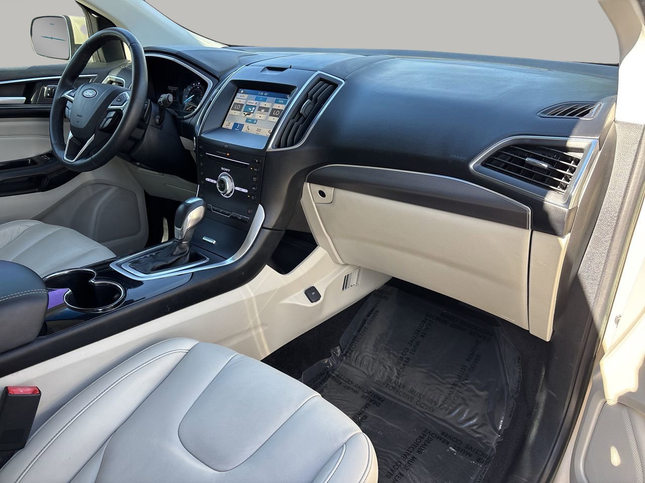 Used 2018 Ford Edge Titanium image 11