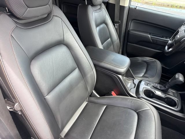 Used 2021 GMC Canyon AT4 w/ Driver Alert Package AWD/4WD image 17