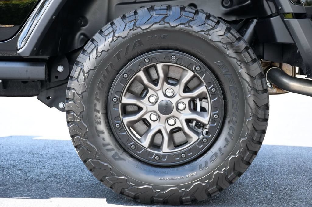 Used 2023 Jeep Wrangler Unlimited Rubicon 392 AWD/4WD image 23