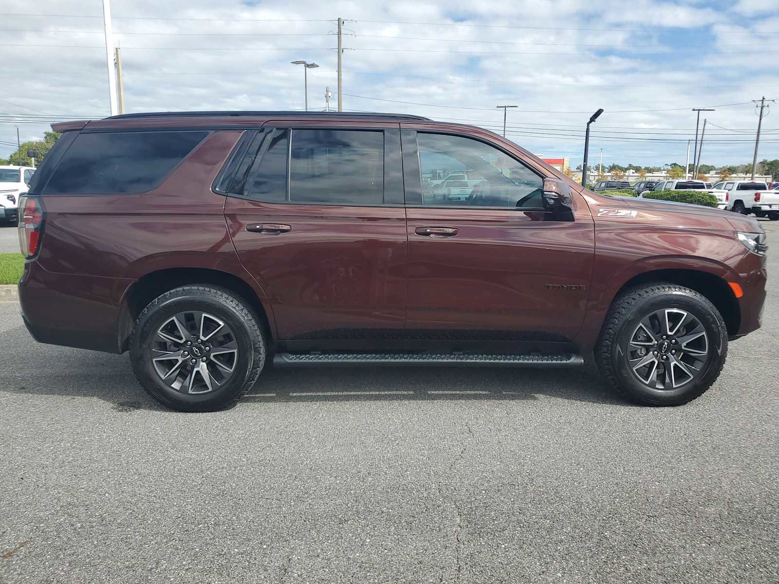 Certified 2022 Chevrolet Tahoe Z71 w/ Luxury Package image 7