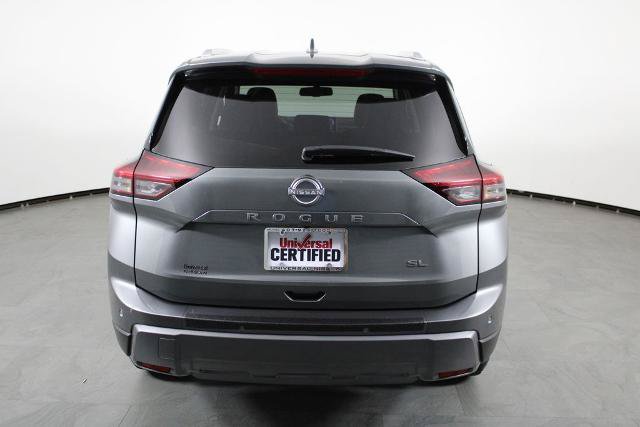Certified 2026 Nissan Rogue SL FWD image 11