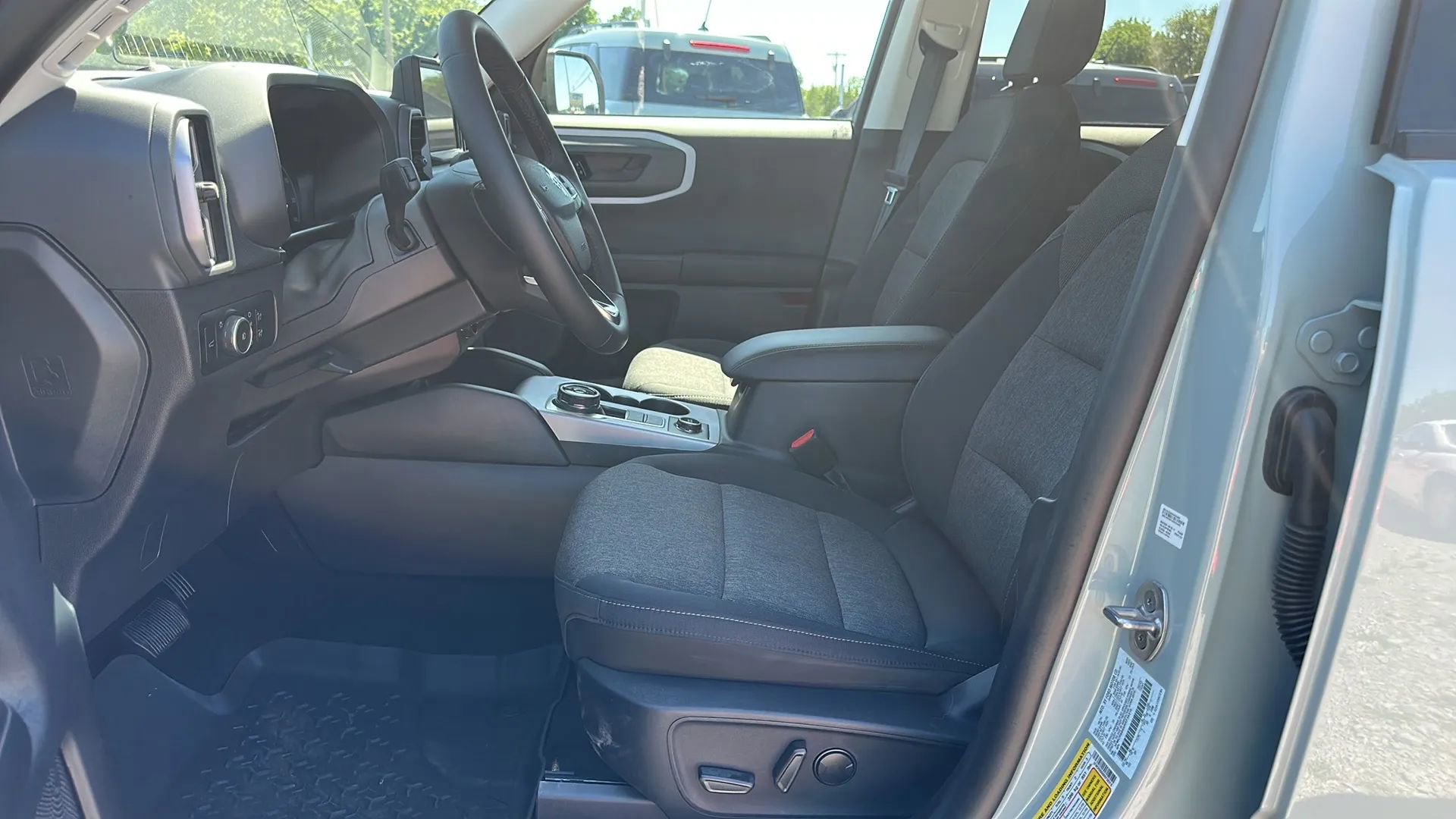 Used 2024 Ford Bronco Sport Big Bend w/ Convenience Package image 9