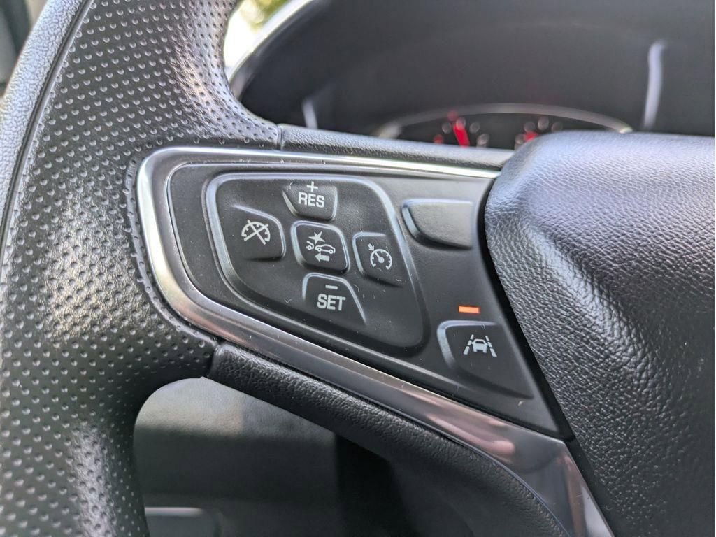 Used 2021 Chevrolet Equinox LT image 19