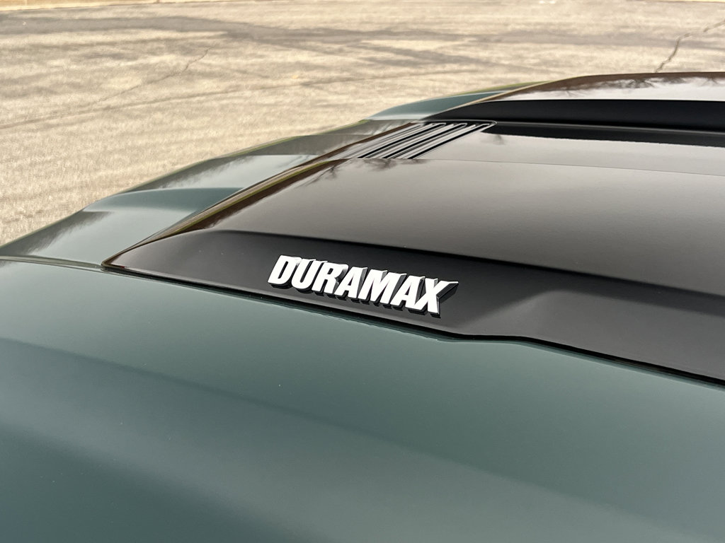 Used 2025 Chevrolet Silverado 1500 ZR2 w/ Technology Package image 10