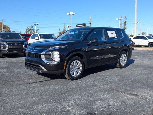 New 2025 Mitsubishi Outlander ES image 2