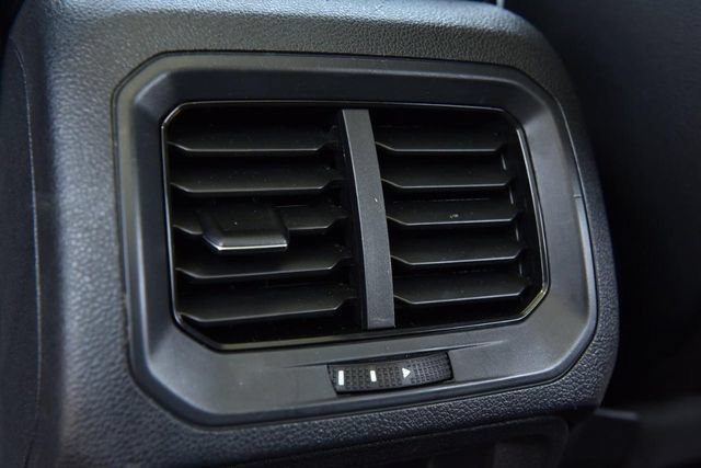 Certified 2023 Volkswagen Tiguan SE w/ Panoramic Sunroof Package AWD/4WD image 23