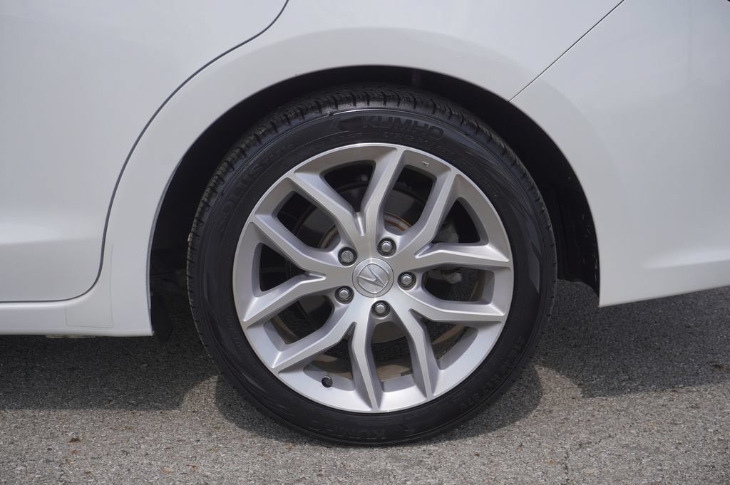 Used 2020 Acura ILX FWD image 11