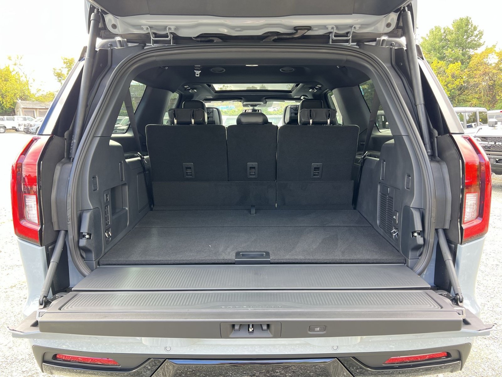 New 2027 Ford Expedition Max Platinum w/ Stealth Appearance Package AWD/4WD image 27