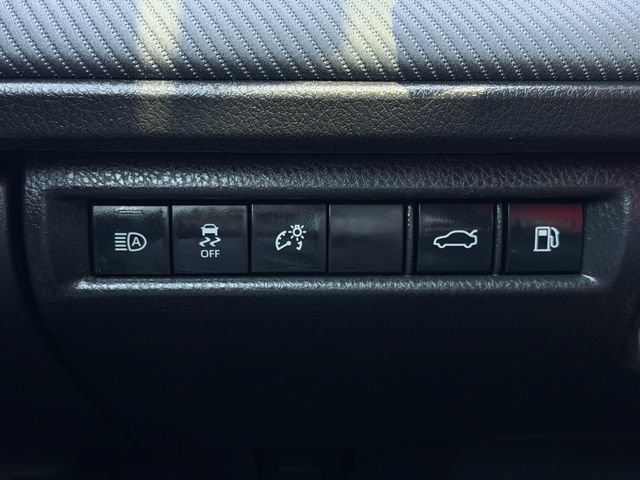 Used 2025 Toyota Camry SE w/ Convenience Package FWD image 21