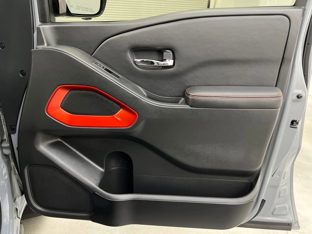 Used 2023 Nissan Frontier PRO-4X w/ Pro Convenience Package image 28