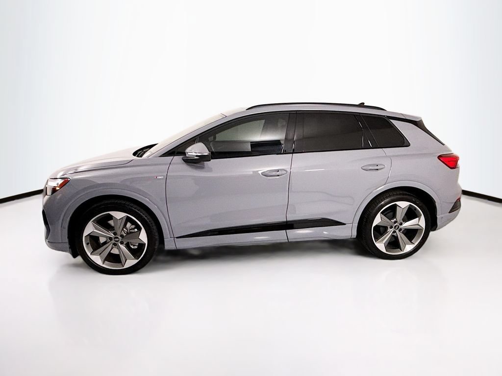 Certified 2026 Audi Q4 e-tron Premium Plus w/ Premium Plus AWD/4WD image 8