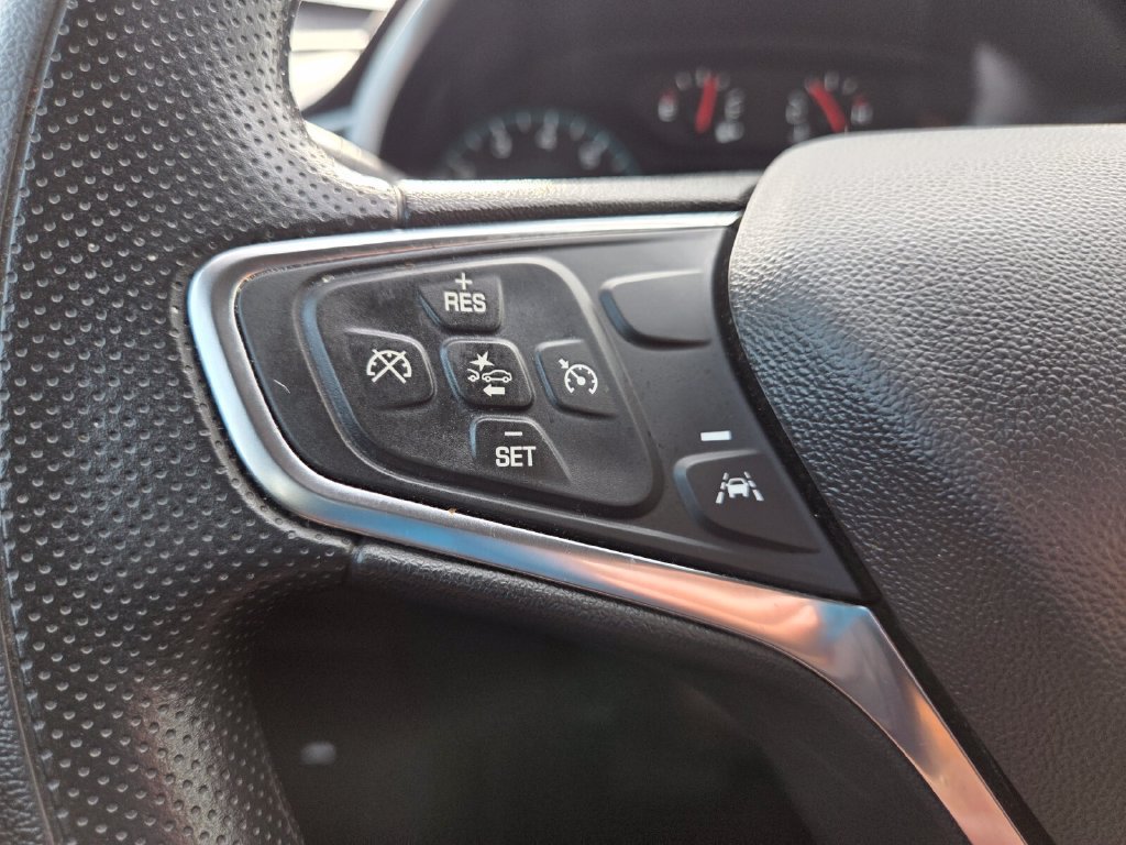 Used 2025 Chevrolet Malibu LT FWD image 12