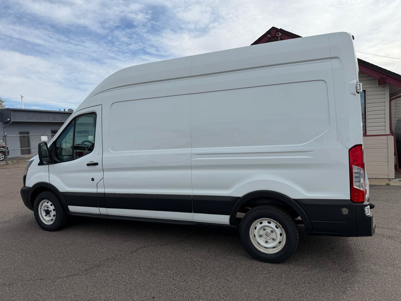Used 2017 Ford Transit 250 148 High Roof RWD image 6