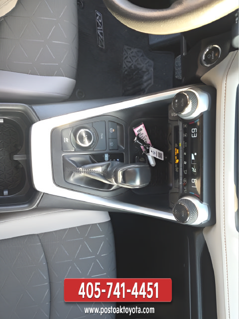 Used 2024 Toyota RAV4 XLE w/ Convenience Package AWD/4WD image 17