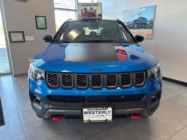 New 2026 Jeep Compass Trailhawk w/ Sun, Sound & Navigation Group image 3