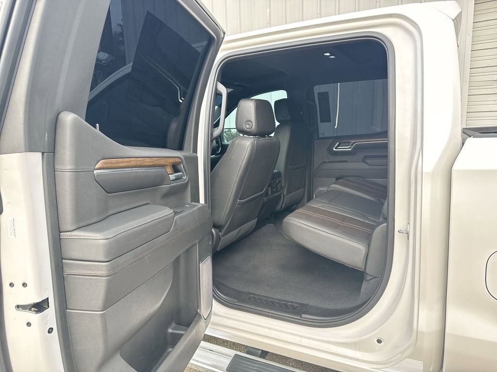 Used 2023 Chevrolet Silverado 1500 High Country w/ Z71 Off-Road Package image 28