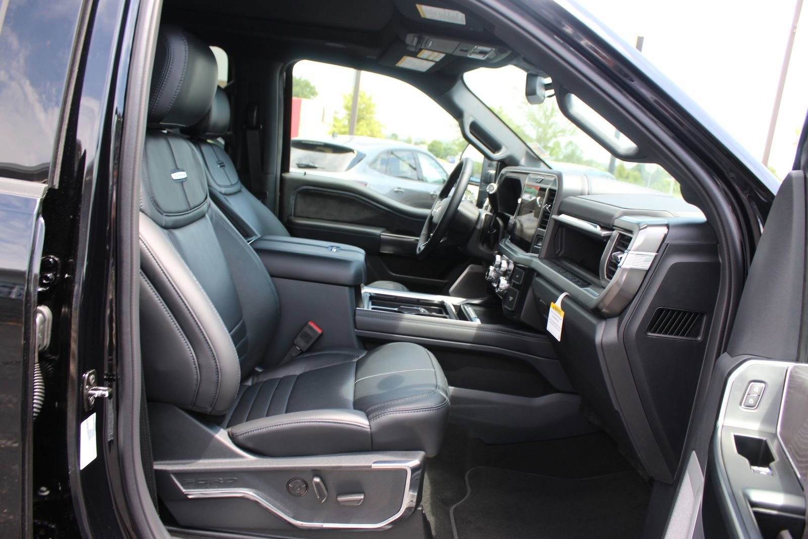 New 2025 Ford F250 Platinum image 14