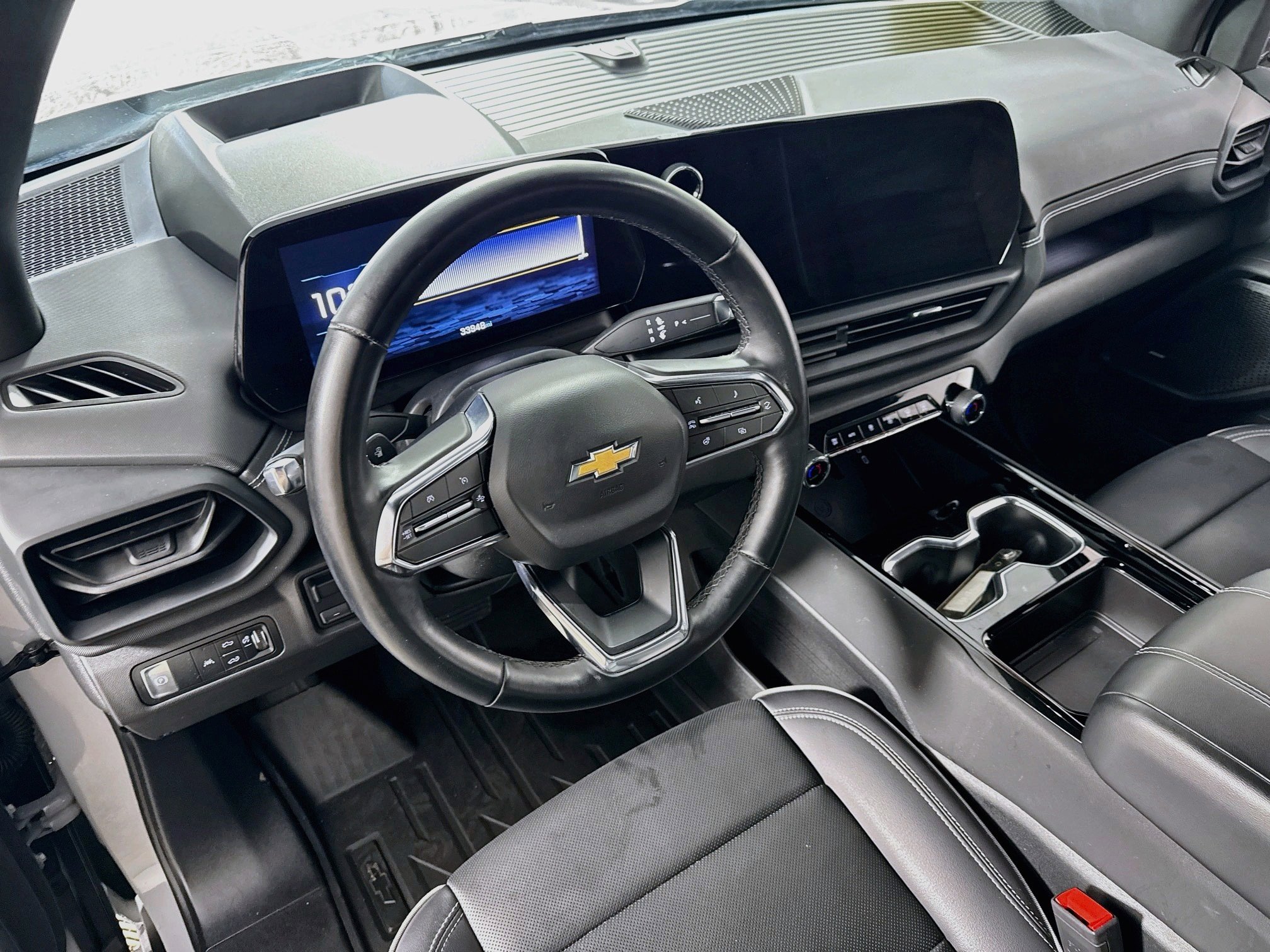 Used 2025 Chevrolet Silverado EV LT image 13