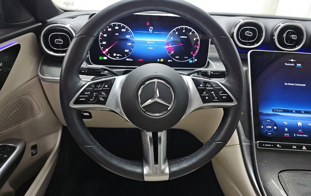 Used 2024 Mercedes-Benz C 300 4MATIC Sedan image 7